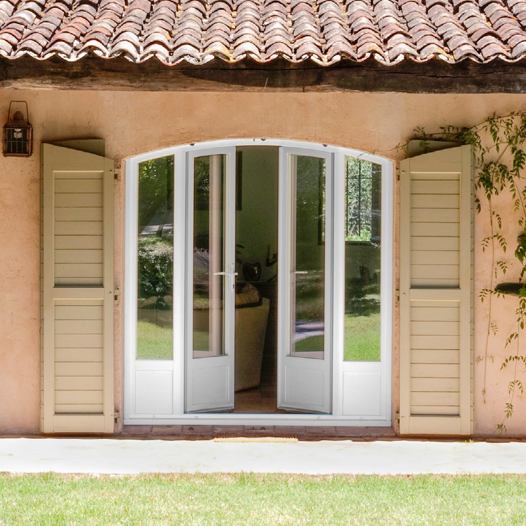 porte fenetre cintree volets battants bois bab fenetres
